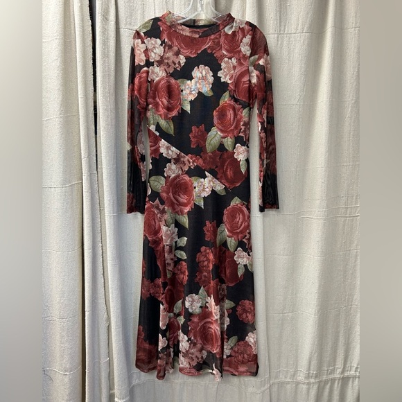 Kate and Lily/ Dress/STUNNING FLORAL/ sheer sleeves/ size 6 - Picture 1 of 9